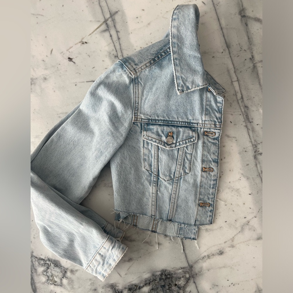 Cropped Jean Jacket - Picture 6 of 6